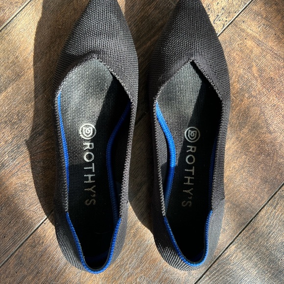 Black Rothy’s Point - Picture 2 of 3